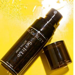 Monetary Set It Up Setting Spray